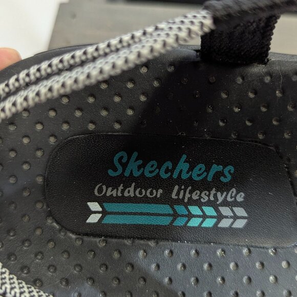 Skechers Outdoor Lifestyle Size 9 Black and White Sandals - Picture 14 of 14